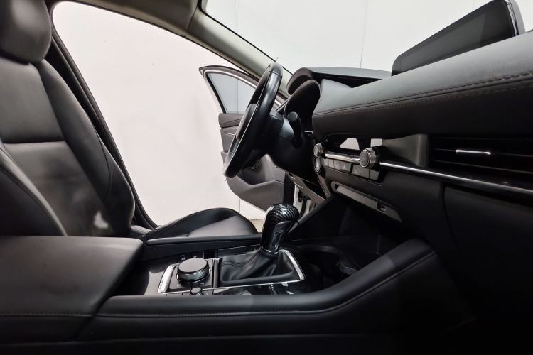 Used Mazda 3 Axela 2020 2.0L Automatic Zhiya Edition Interior 5
