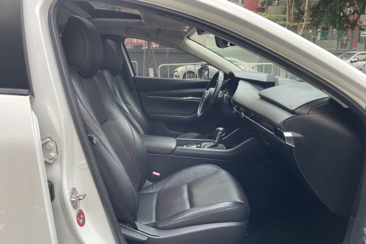 Used Mazda 3 Axela 2020 2.0L Automatic Zhiya Edition Interior 6