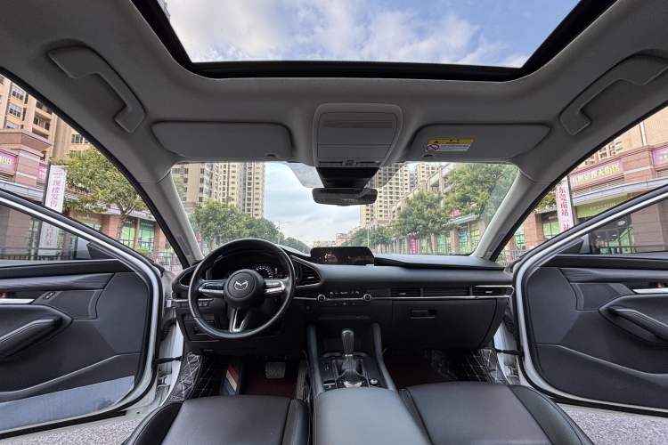 Used Mazda 3 Axela 2020 2.0L Automatic Zhiya Edition Interior 6