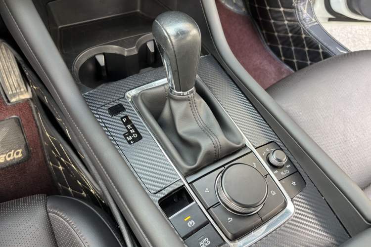 Used Mazda 3 Axela 2020 2.0L Automatic Zhiya Edition Interior 8