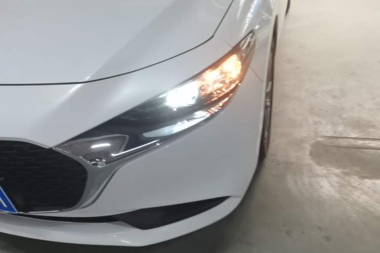 Used Mazda 3 Axela 2020 1.5L Automatic ZhiMei Edition Left Front Headlight