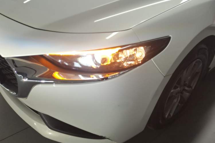 Used Mazda 3 Axela 2020 1.5L Automatic Zhiyue Sunroof Version Left Front Headlight