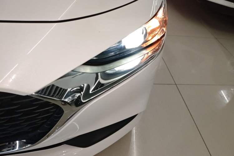 Used Mazda 3 Axela 2020 1.5L Automatic Luxury Version Left Front Headlight