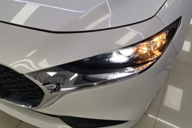 Used Mazda 3 Axela 2020 1.5L Automatic ZhiMei Edition Left Front Headlight