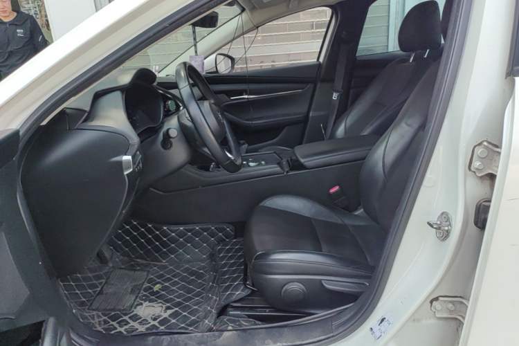 Used Mazda 3 Axela 2020 2.0L Automatic Zhiya Edition Left Front Seat