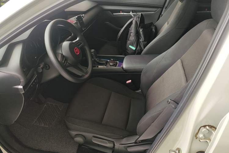 Used Mazda 3 Axela 2020 1.5L Automatic ZhiMei Edition Left Front Seat