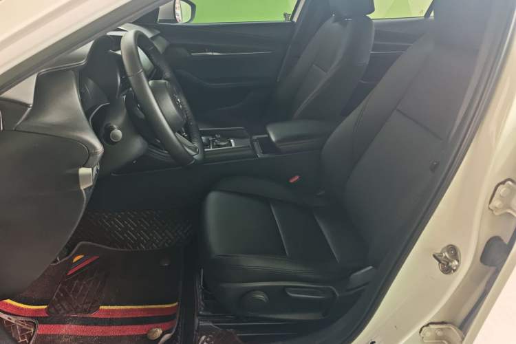 Used Mazda 3 Axela 2020 1.5L Automatic ZhiMei Edition Left Front Seat