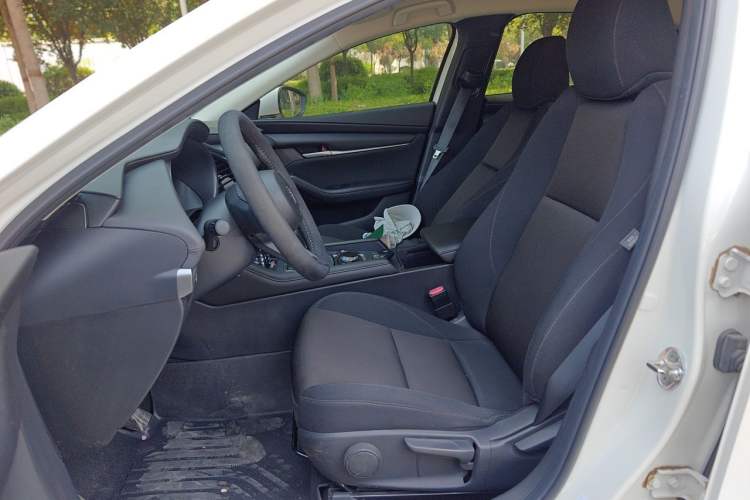 Used Mazda 3 Axela 2020 1.5L Automatic ZhiMei Edition Left Front Seat