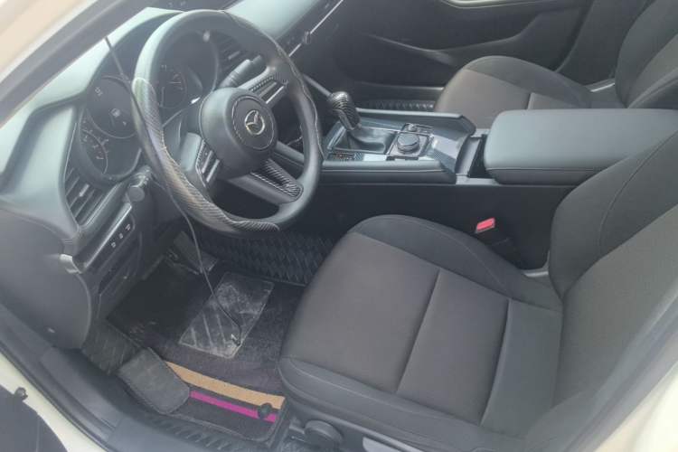 Used Mazda 3 Axela 2020 1.5L Automatic ZhiMei Edition Left Front Seat