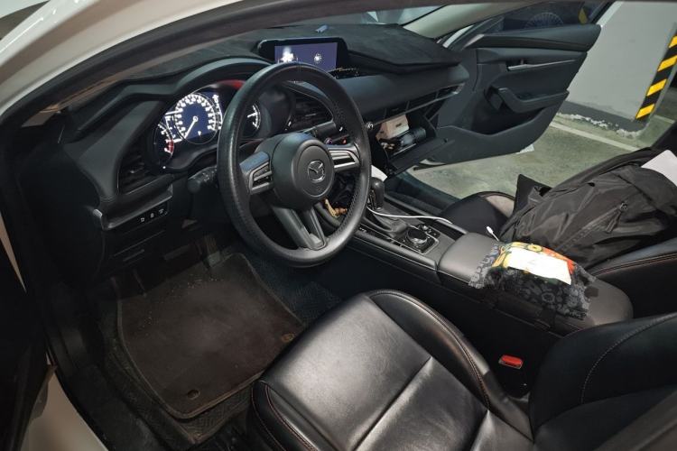Used Mazda 3 Axela 2020 1.5L Automatic ZhiMei Edition Left Front Seat