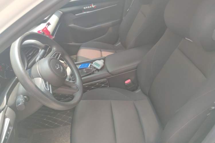 Used Mazda 3 Axela 2020 1.5L Automatic ZhiMei Edition Left Front Seat