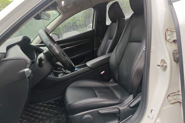 Used Mazda 3 Axela 2020 1.5L Automatic ZhiMei Edition Left Front Seat