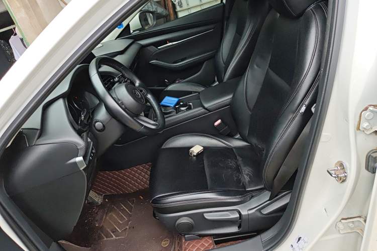 Used Mazda 3 Axela 2020 1.5L Automatic ZhiMei Edition Left Front Seat