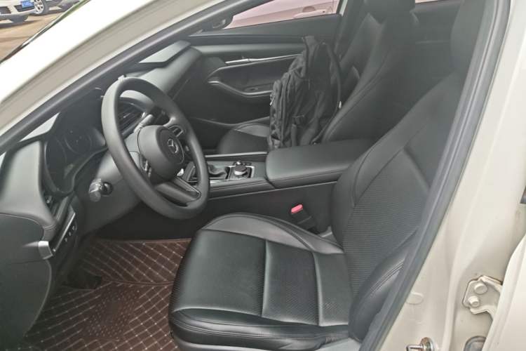 Used Mazda 3 Axela 2020 1.5L Automatic ZhiMei Edition Left Front Seat