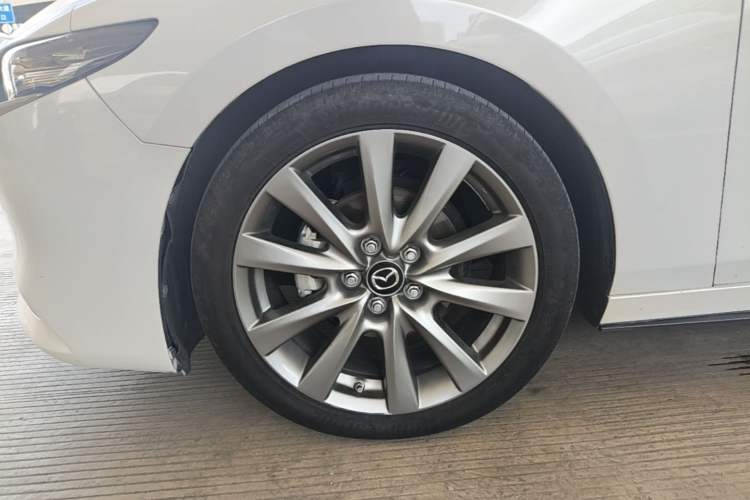 Used Mazda 3 Axela 2020 2.0L Automatic ZhiXuan Edition Left Front Wheel Hub