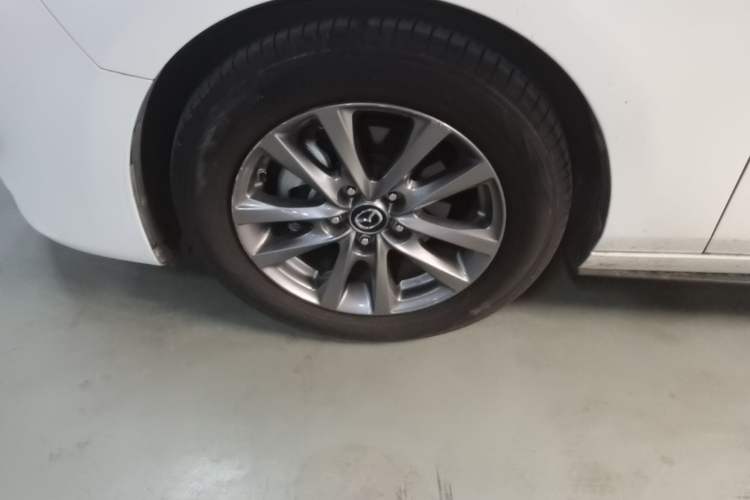 Used Mazda 3 Axela 2020 1.5L Automatic ZhiMei Edition Left Front Wheel Hub
