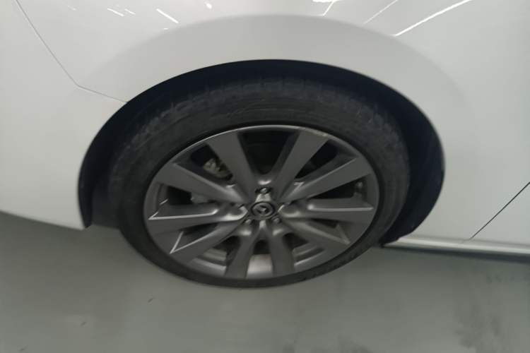 Used Mazda 3 Axela 2020 2.0L Automatic ZhiXuan Edition Left Front Wheel Hub