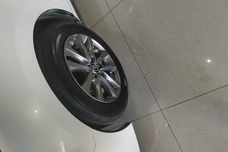Used Mazda 3 Axela 2020 1.5L Manual ZhiMei Edition Left Front Wheel Hub