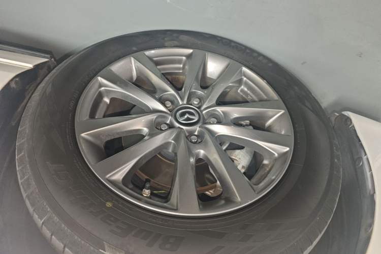 Used Mazda 3 Axela 2020 1.5L Automatic ZhiMei Edition Left Front Wheel Hub
