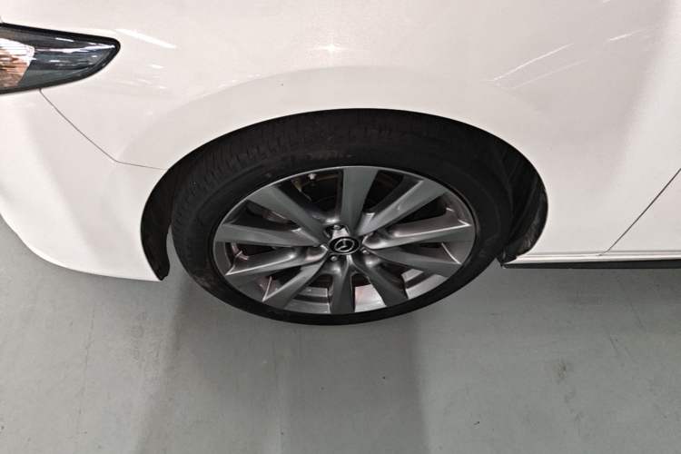 Used Mazda 3 Axela 2020 2.0L Automatic Zhiya Edition Left Front Wheel Hub