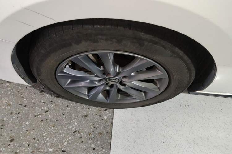 Used Mazda 3 Axela 2020 1.5L Automatic Luxury Version Left Front Wheel Hub