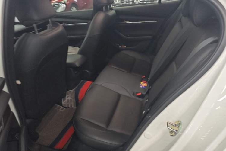 Used Mazda 3 Axela 2020 2.0L Automatic Zhiya Edition Left Rear Seat