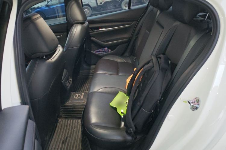 Used Mazda 3 Axela 2020 2.0L Automatic Zhiya Edition Left Rear Seat