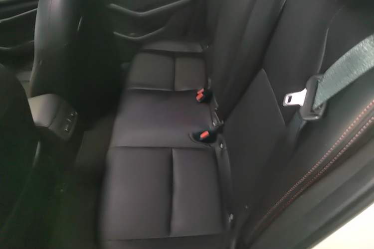 Used Mazda 3 Axela 2020 1.5L Manual ZhiMei Edition Left Rear Seat