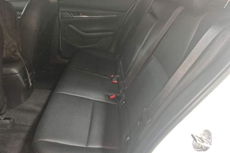 Used Mazda 3 Axela 2020 1.5L Automatic ZhiMei Edition Left Rear Seat