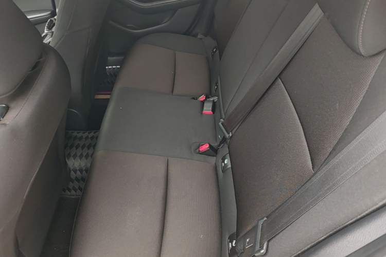 Used Mazda 3 Axela 2020 1.5L Automatic ZhiMei Edition Left Rear Seat