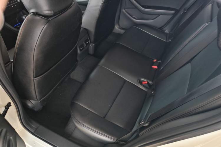 Used Mazda 3 Axela 2020 1.5L Automatic ZhiMei Edition Left Rear Seat