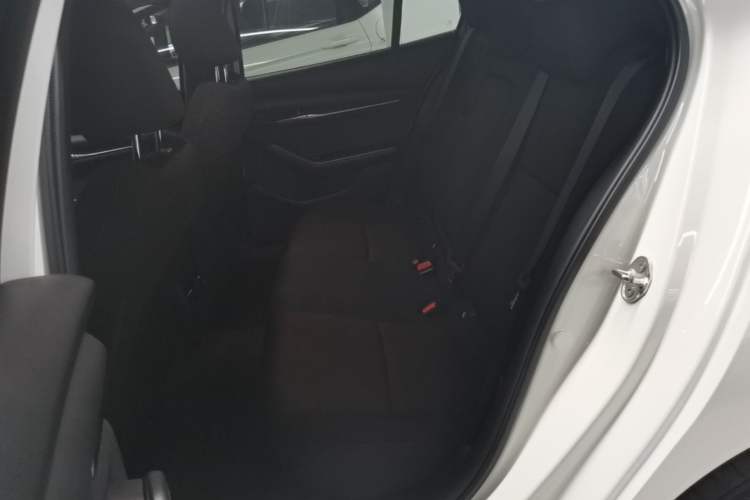 Used Mazda 3 Axela 2020 1.5L Automatic Zhiyue Sunroof Version Left Rear Seat
