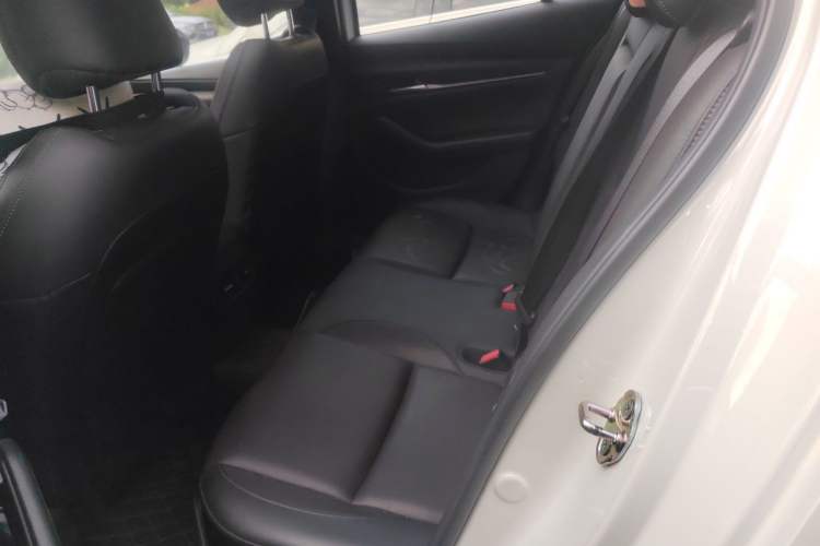Used Mazda 3 Axela 2020 1.5L Automatic Luxury Version Left Rear Seat
