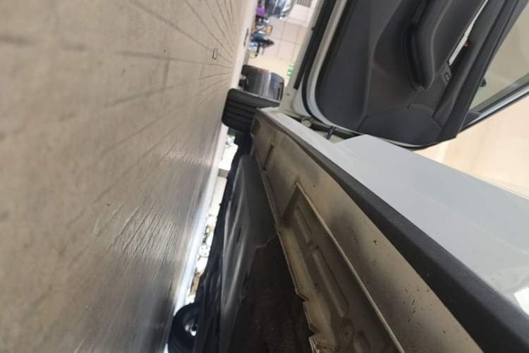 Used Mazda 3 Axela 2020 2.0L Automatic ZhiXuan Edition Left Side Sill