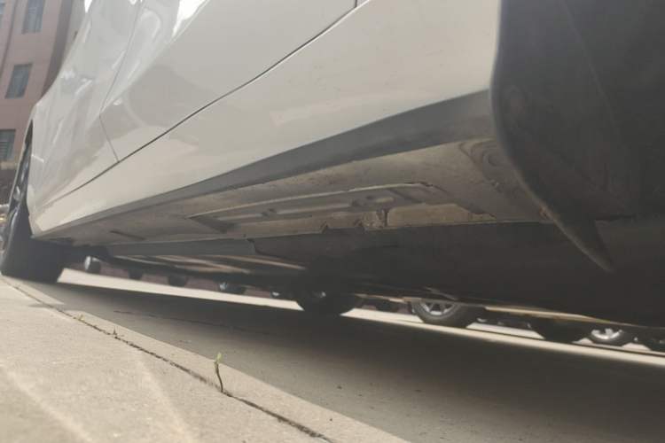 Used Mazda 3 Axela 2020 2.0L Automatic Zhiya Edition Left Side Sill