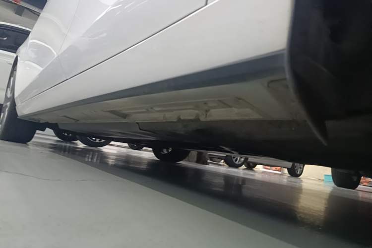 Used Mazda 3 Axela 2020 2.0L Automatic ZhiXuan Edition Left Side Sill