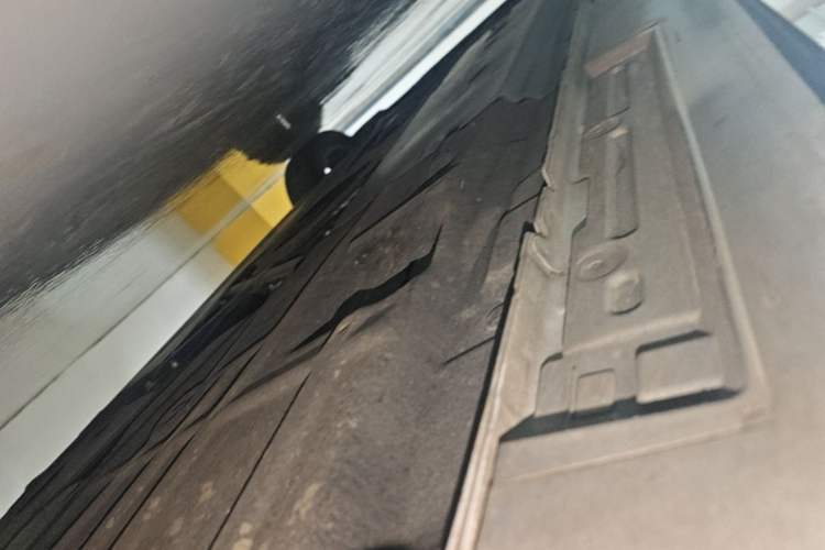 Used Mazda 3 Axela 2020 1.5L Automatic ZhiMei Edition Left Side Sill