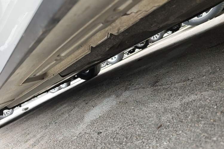 Used Mazda 3 Axela 2020 1.5L Automatic ZhiMei Edition Left Side Sill