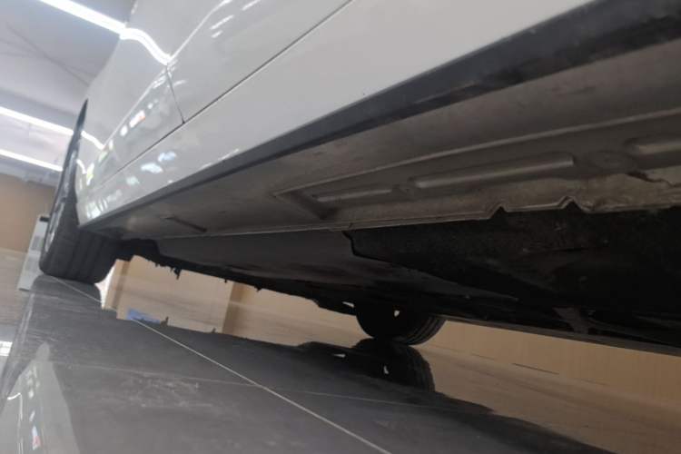 Used Mazda 3 Axela 2020 1.5L Automatic ZhiMei Edition Left Side Sill