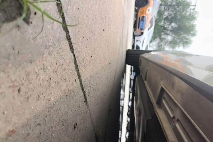 Used Mazda 3 Axela 2020 2.0L Automatic ZhiZun Edition Left Side Sill