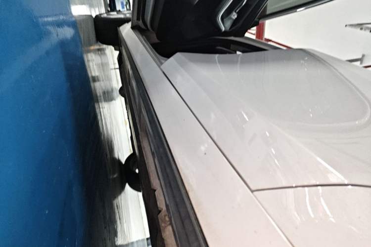 Used Mazda 3 Axela 2020 2.0L Automatic Zhiya Edition Left Side Sill