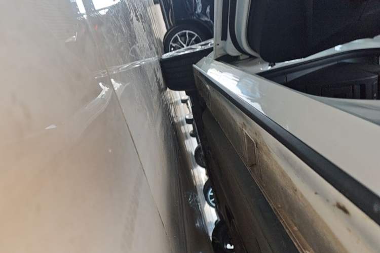 Used Mazda 3 Axela 2020 2.0L Automatic Zhiya Edition Left Side Sill