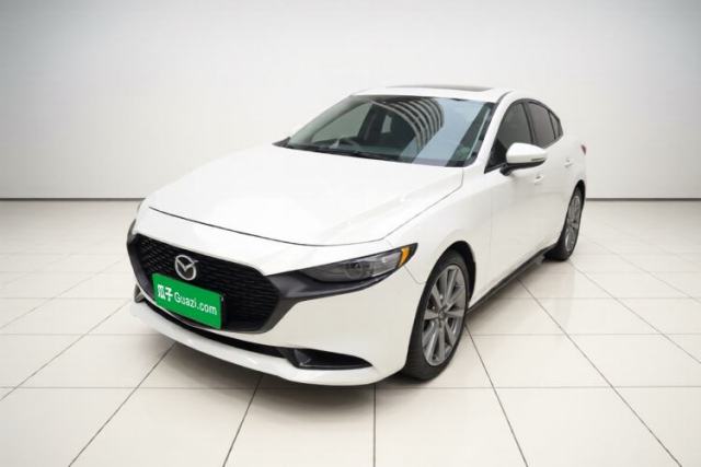 Ojetý Mazda 3 Axela 2020 2.0L Automatic ZhiXuan Edition