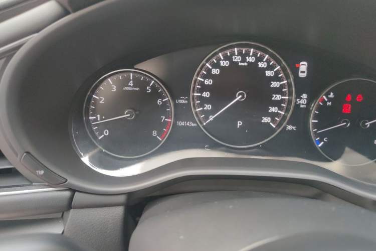 Used Mazda 3 Axela 2020 1.5L Automatic ZhiMei Edition Odometer Close Up