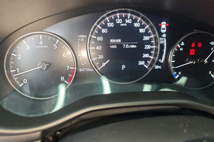 Used Mazda 3 Axela 2020 1.5L Automatic ZhiMei Edition Odometer Close Up