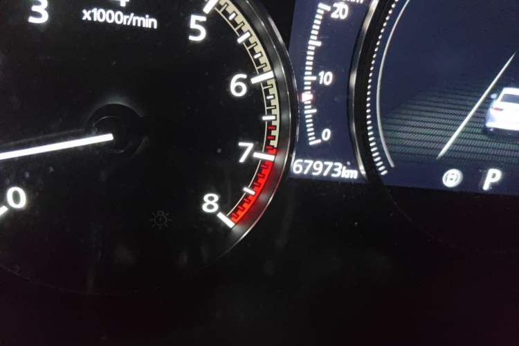 Used Mazda 3 Axela 2020 2.0L Automatic ZhiXuan Edition Odometer Close Up
