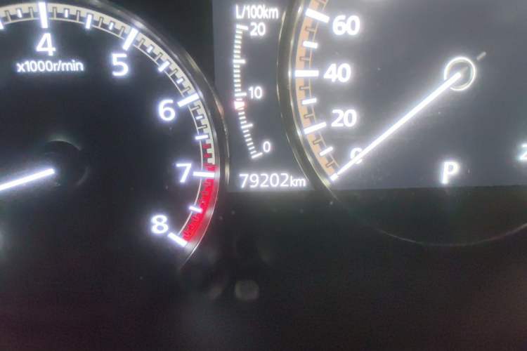 Used Mazda 3 Axela 2020 2.0L Automatic Zhiya Edition Odometer Close Up