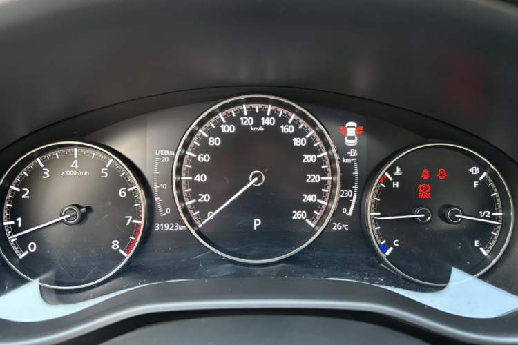 Used Mazda 3 Axela 2020 2.0L Automatic Zhiya Edition Odometer Close Up