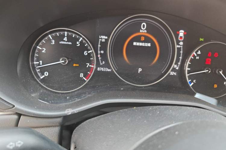 Used Mazda 3 Axela 2020 1.5L Automatic ZhiMei Edition Odometer Close Up