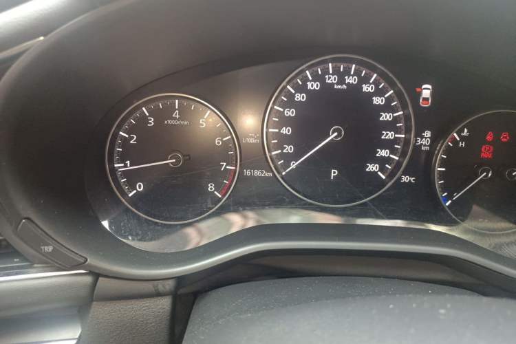 Used Mazda 3 Axela 2020 2.0L Automatic ZhiXuan Edition Odometer Close Up